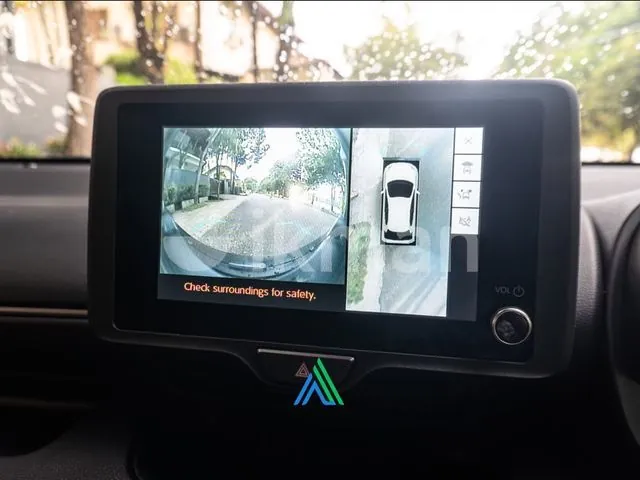 Toyota Yaris 2024 photo 4