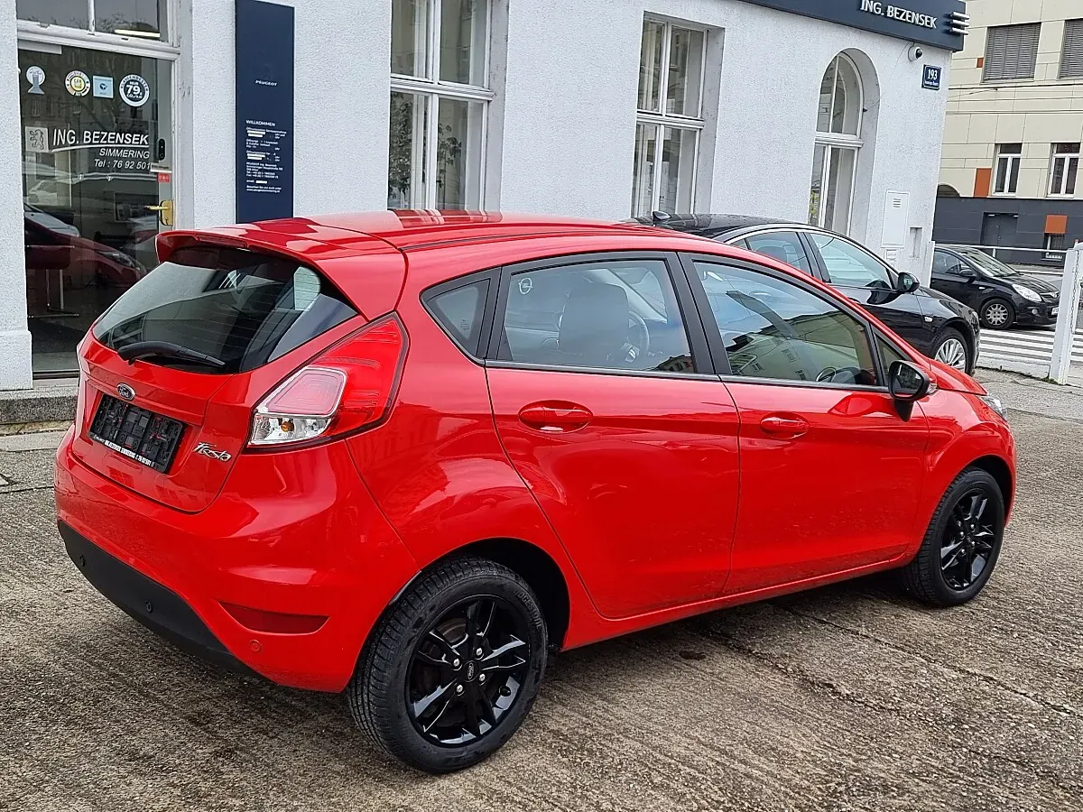 Ford Fiesta 2013 photo 3