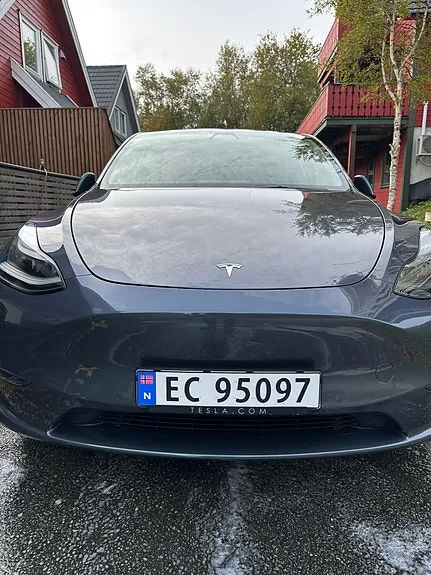 Tesla Model Y 2021 photo 3