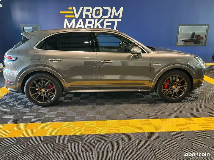 Porsche Cayenne 2024 photo 3