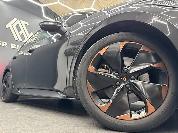 Cupra Born 2024 photo 2
