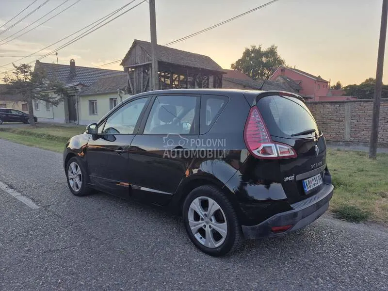 Renault Scenic 2011 photo 5