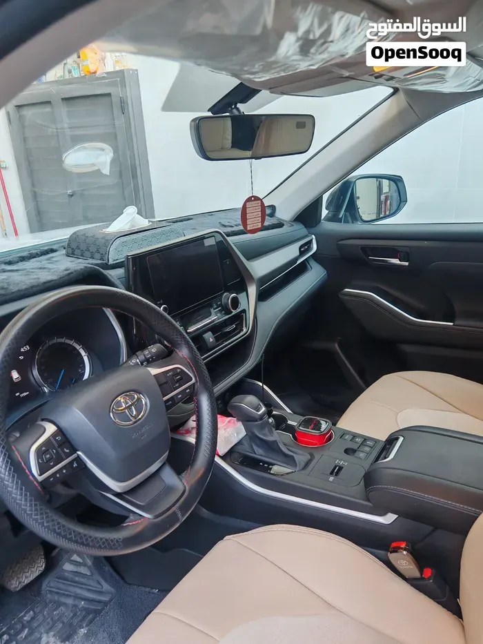 Toyota Highlander 2024 photo 3