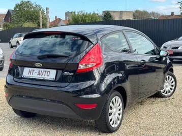 Ford Fiesta 2012 photo 3