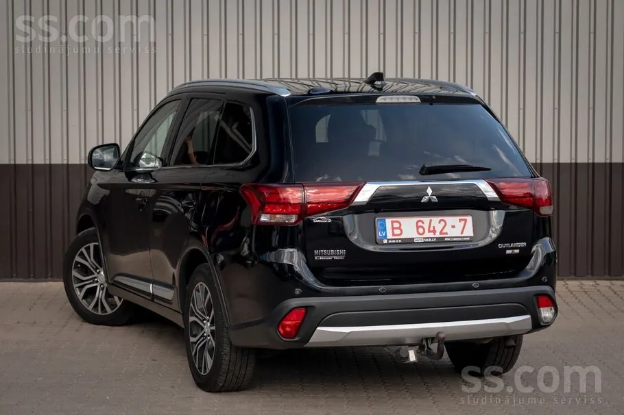 Mitsubishi Outlander 2017 photo 4