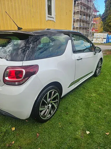 DS Automobiles Ds 3 2016 photo 3