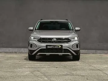 Volkswagen T-Roc 2025 photo 2