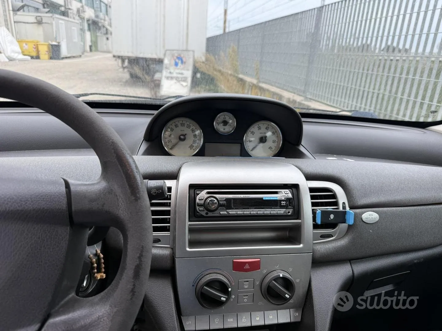 Lancia Ypsilon 2008 photo 3