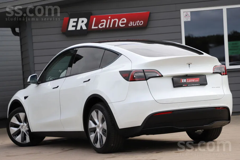 Tesla Model Y 2022 photo 4