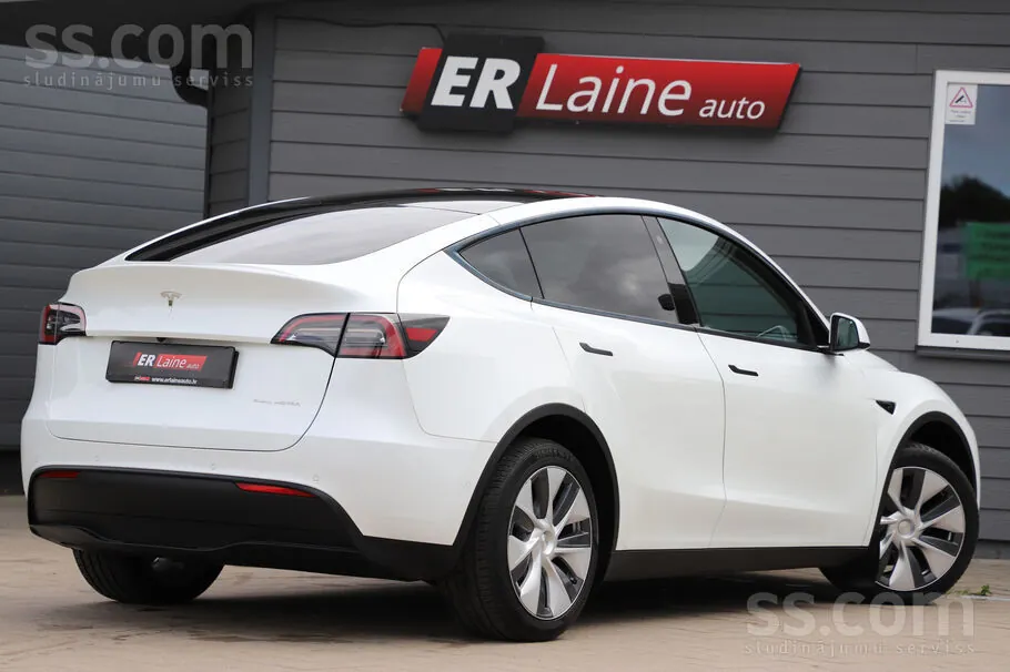 Tesla Model Y 2022 photo 3