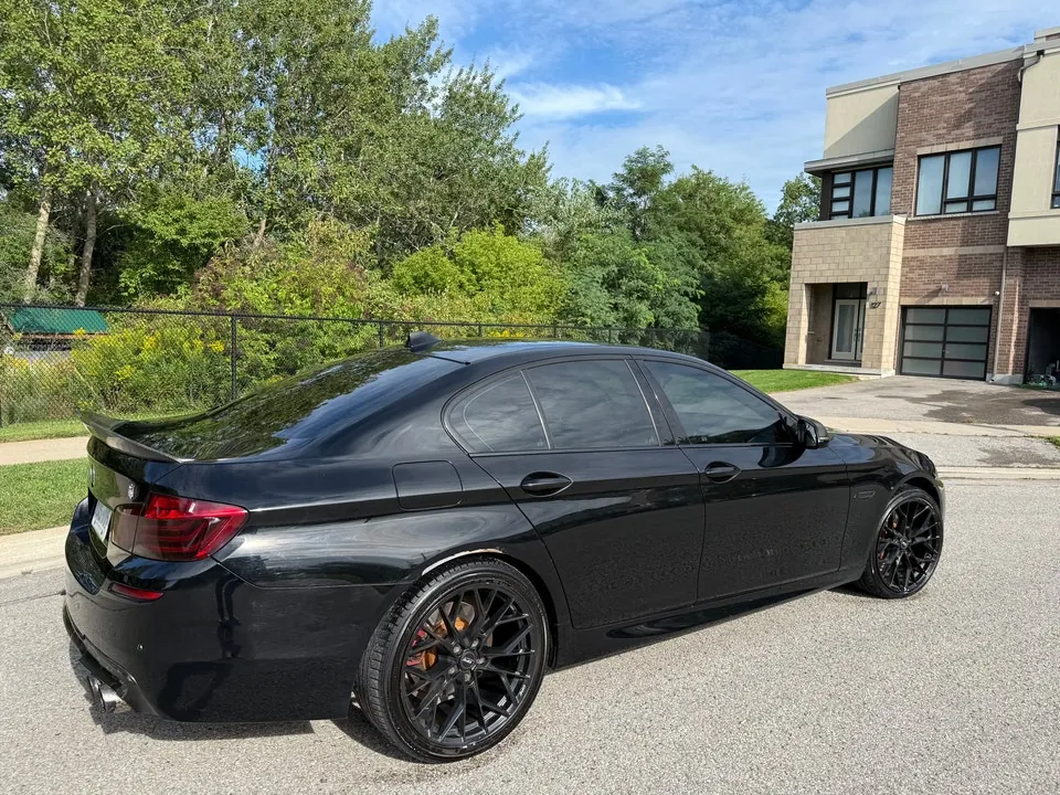 BMW 5 Series 2016 photo 3