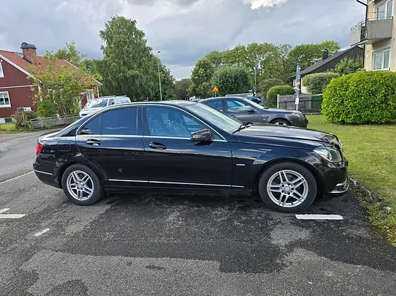 Mercedes-Benz C 220 2012 photo 4