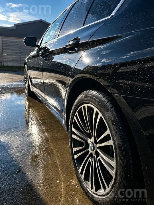 BMW 530I 2017 photo 4