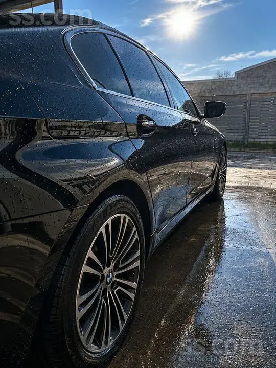 BMW 530I 2017 photo 3