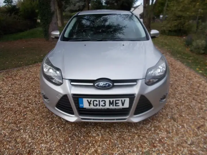Ford Focus 2013 photo 3