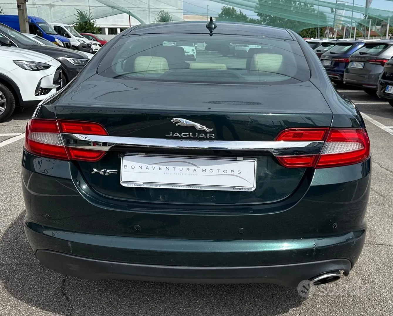 Jaguar Xf 2014 photo 4