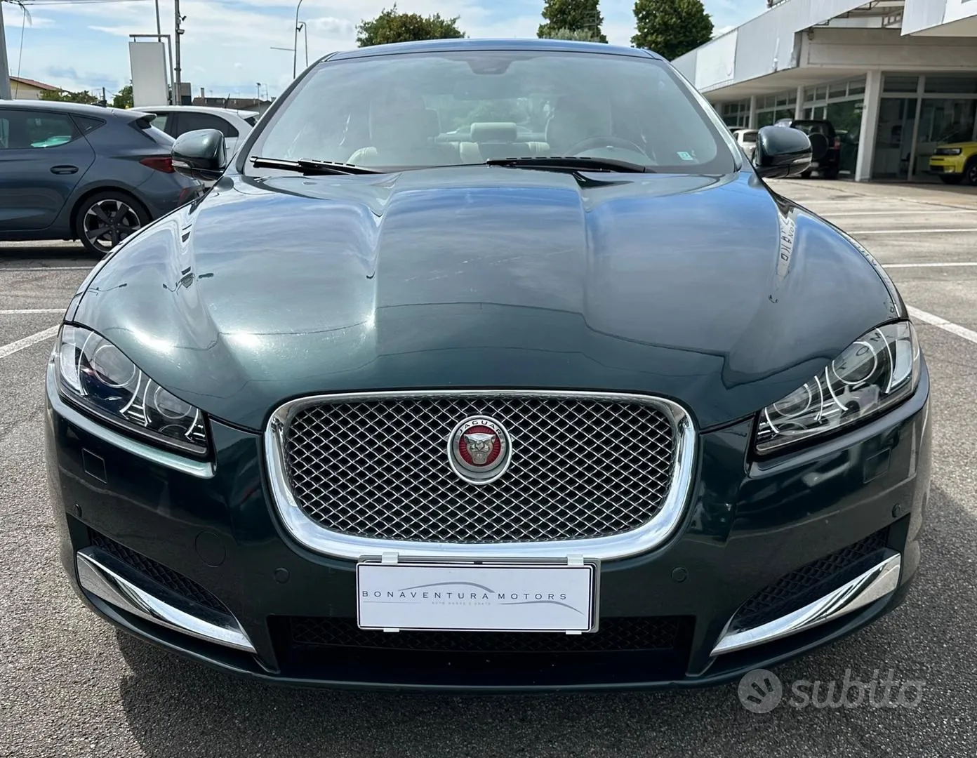Jaguar Xf 2014 photo 2