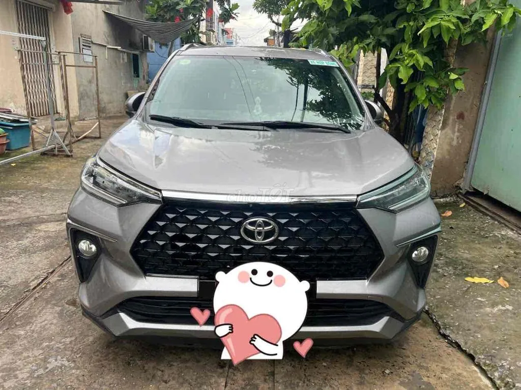 Toyota Veloz Cross