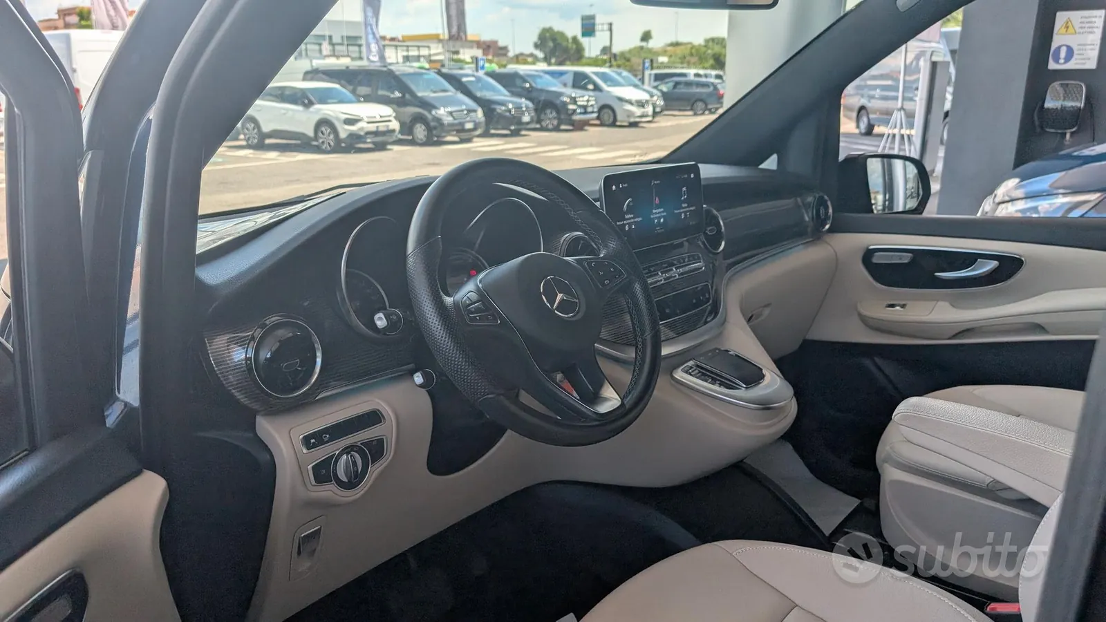 Mercedes-Benz Eqv 2021 photo 5