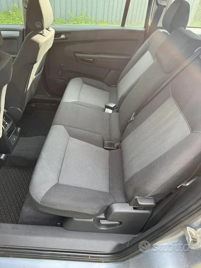 Opel Zafira 2007 photo 4