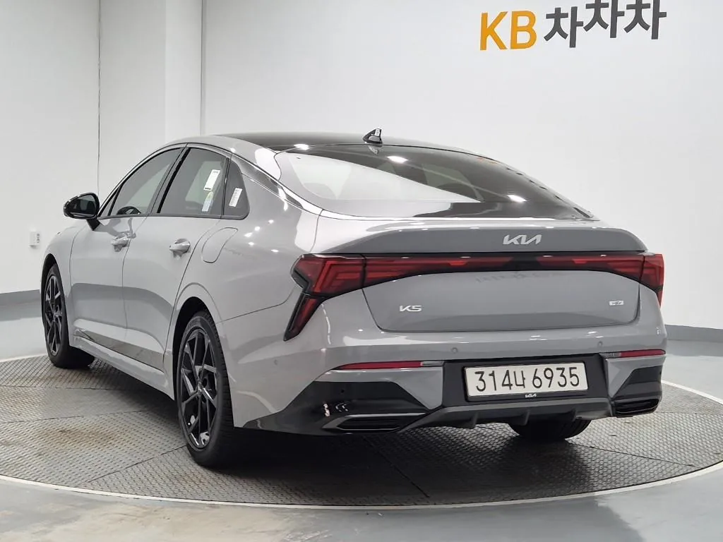 Kia K5 2026 photo 2