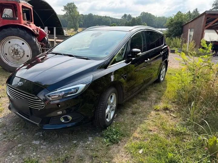 Ford S-Max