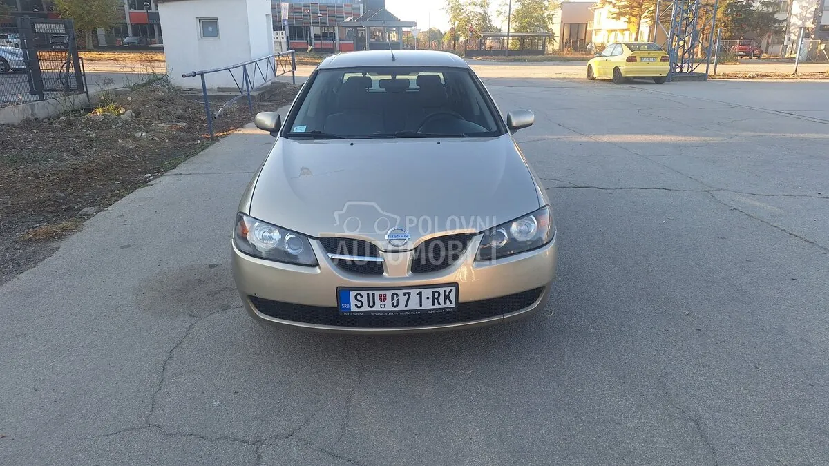 Nissan Almera 2004 photo 3