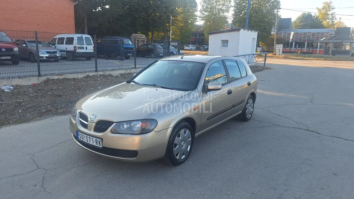 Nissan Almera 2004 photo 2