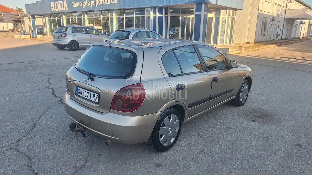 Nissan Almera 2004 photo 5