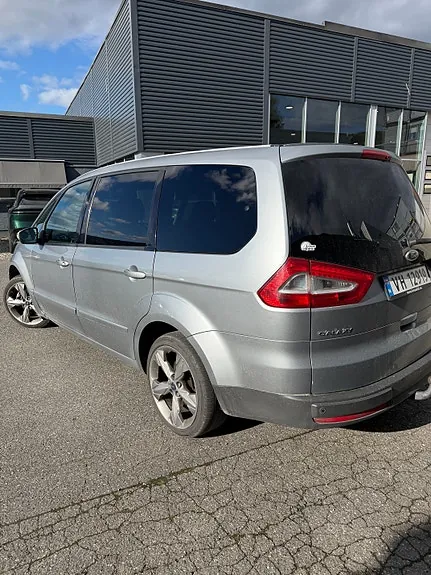 Ford Galaxy 2009 photo 5
