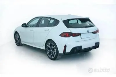 BMW 1 Series 2025 photo 4