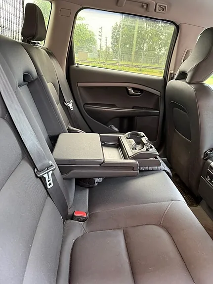 Volvo V70 2011 photo 4