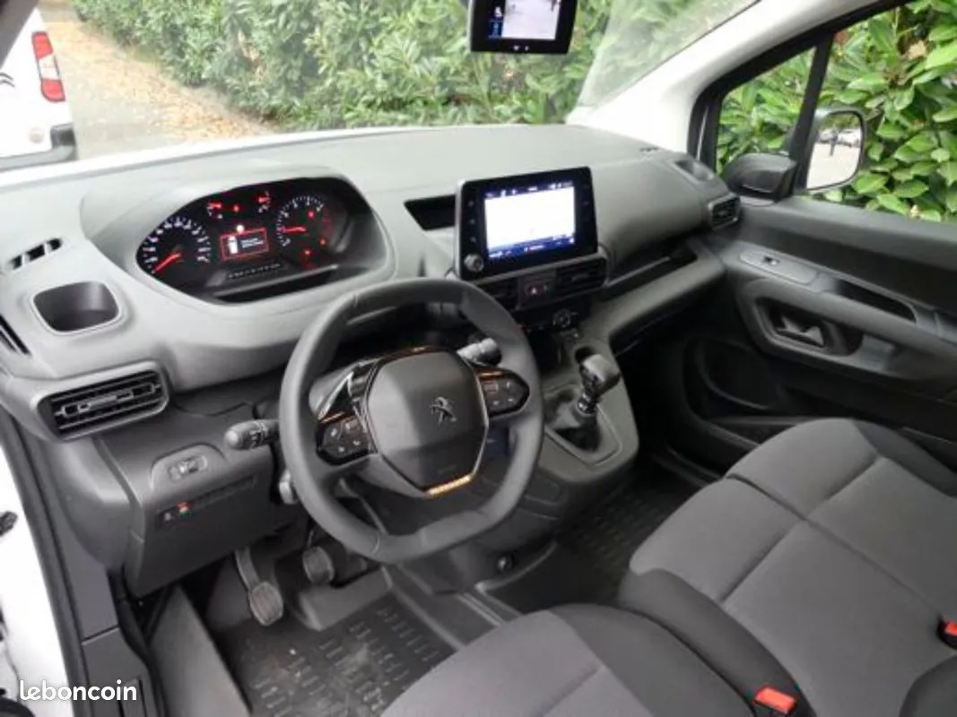 Peugeot Partner 2021 photo 3