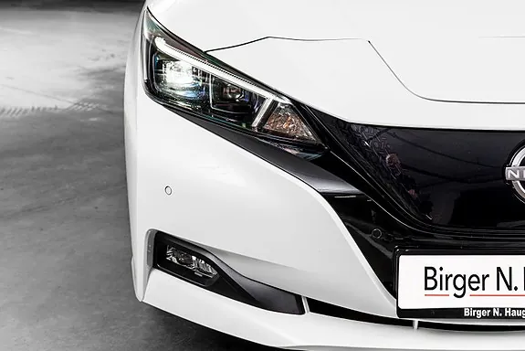 Nissan Leaf 2023 photo 3