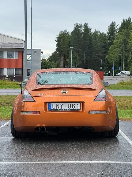 Nissan 350 Z 2003 photo 2