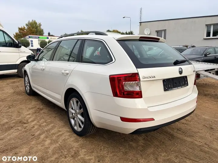 Skoda Octavia 2014 photo 3