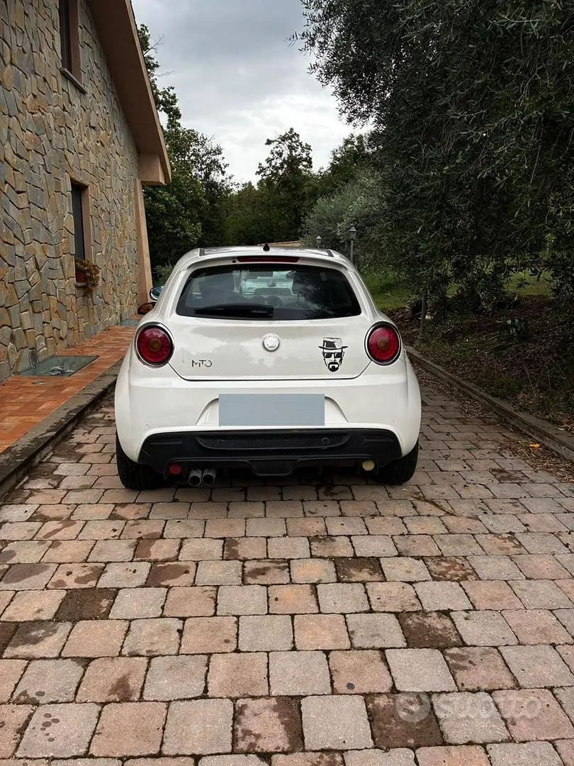 Alfa Romeo Mito 2010 photo 2