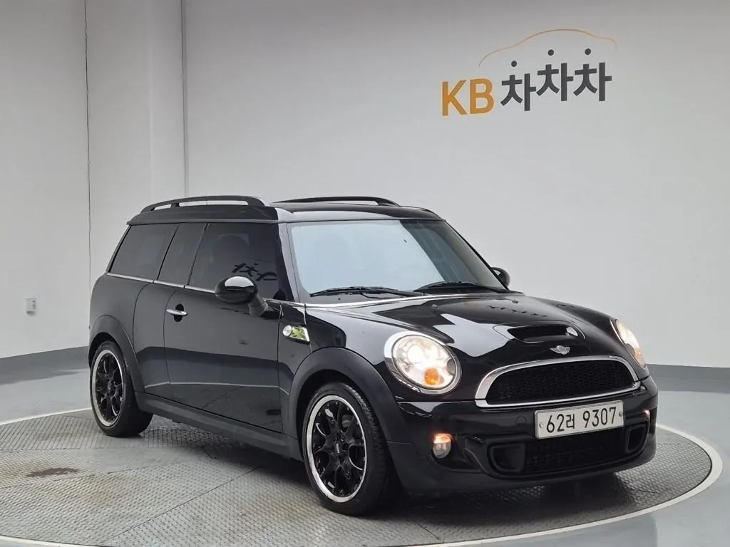 Mini Clubman 2011 photo 4