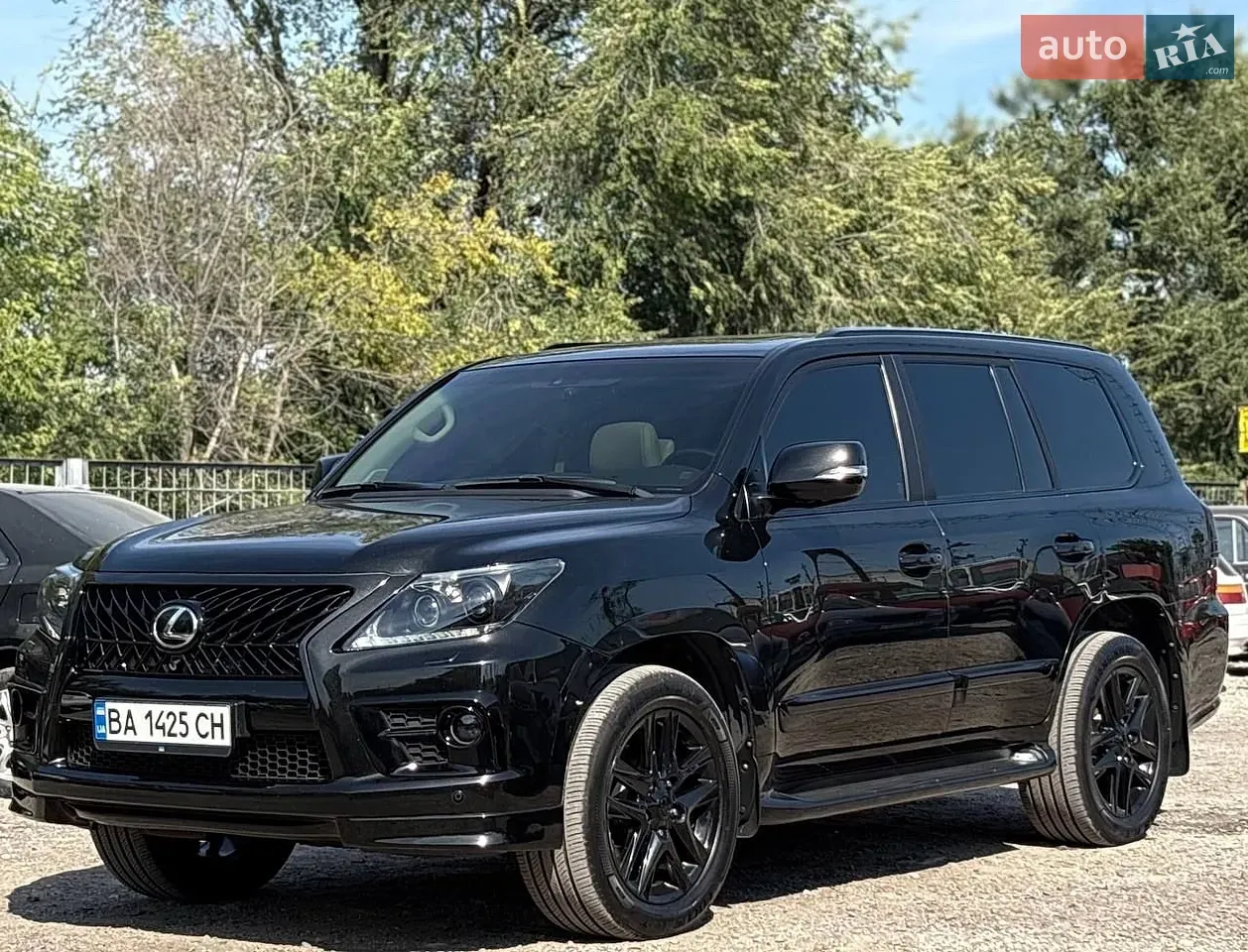 Lexus Lx 2012 photo 2