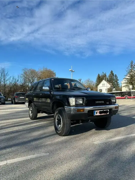 Toyota 4Runner 1990 photo 3