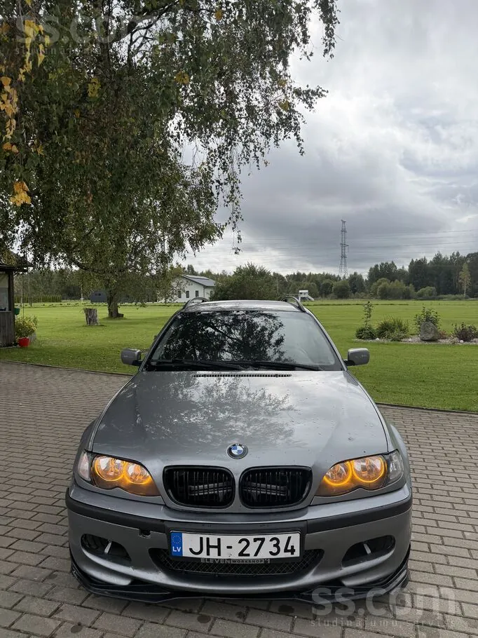 BMW 320
