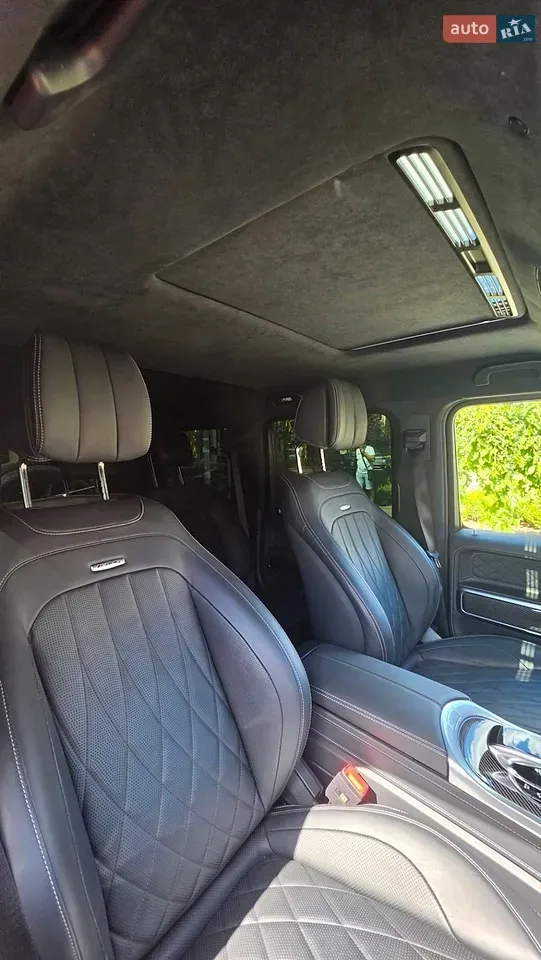 Mercedes-Benz G-Class 2023 photo 2