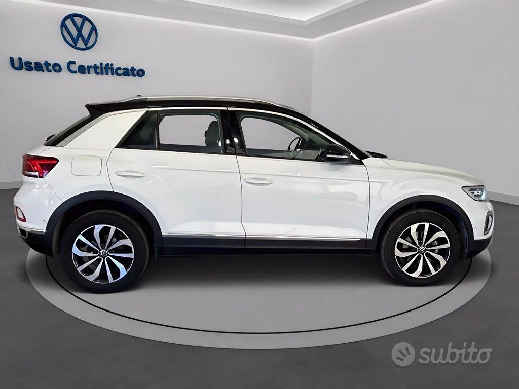 Volkswagen T-Roc 2023 photo 3