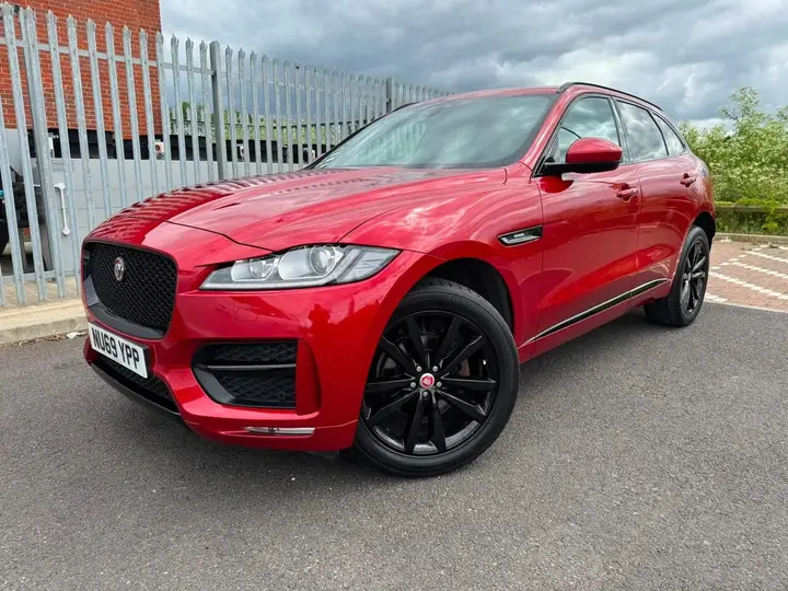 Jaguar F-Pace