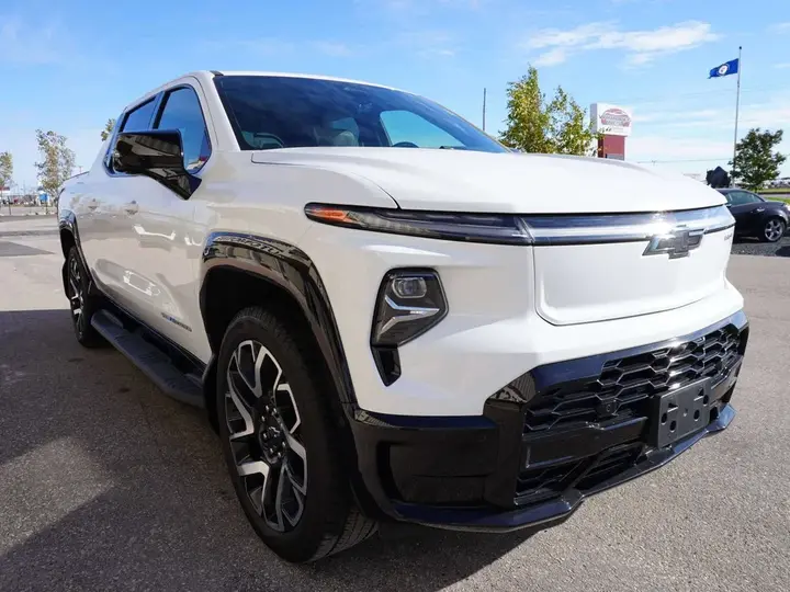 Chevrolet Silverado 2024 photo 5