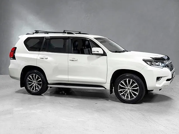 Toyota Land Cruiser 2023 photo 2