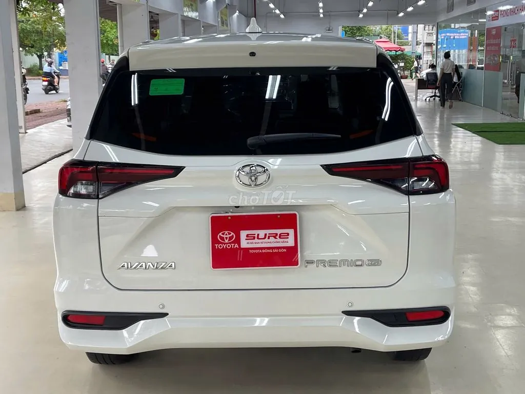 Toyota Avanza Premio 2025 photo 5