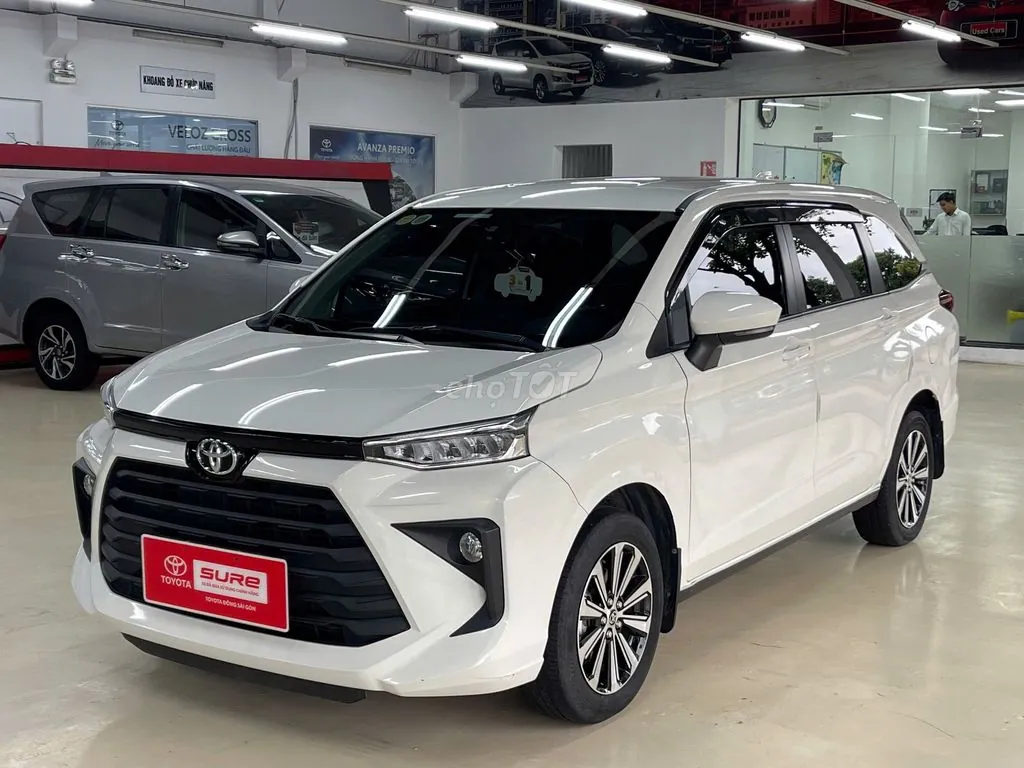Toyota Avanza Premio 2025 photo 2