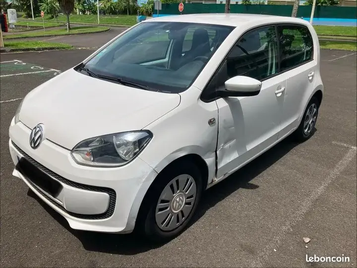 Volkswagen Up 2013 photo 2