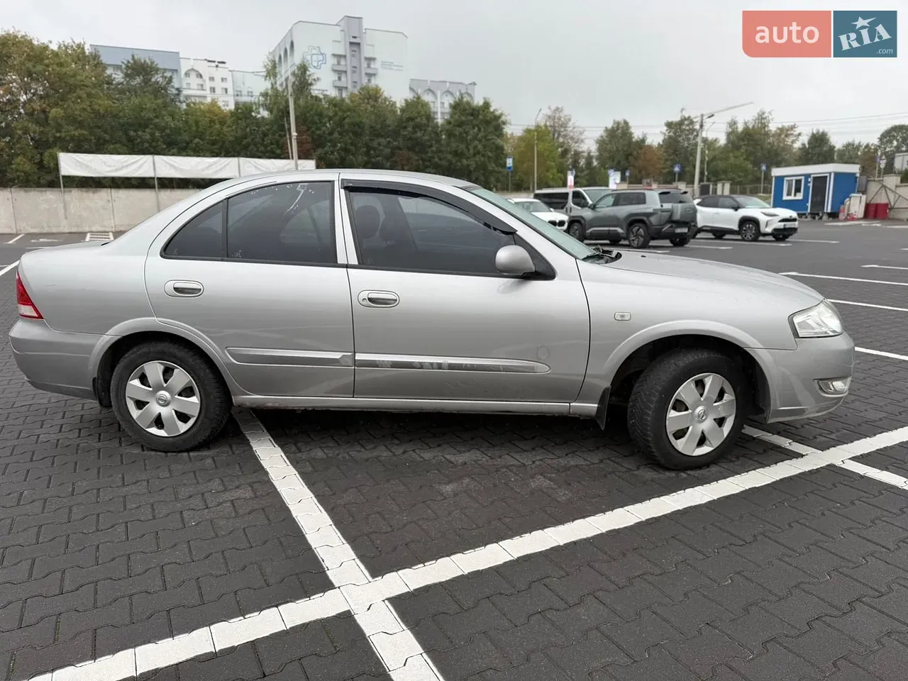 Nissan Almera 2008 photo 2